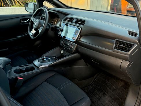 Used 2022 Nissan Leaf S Plus image 6