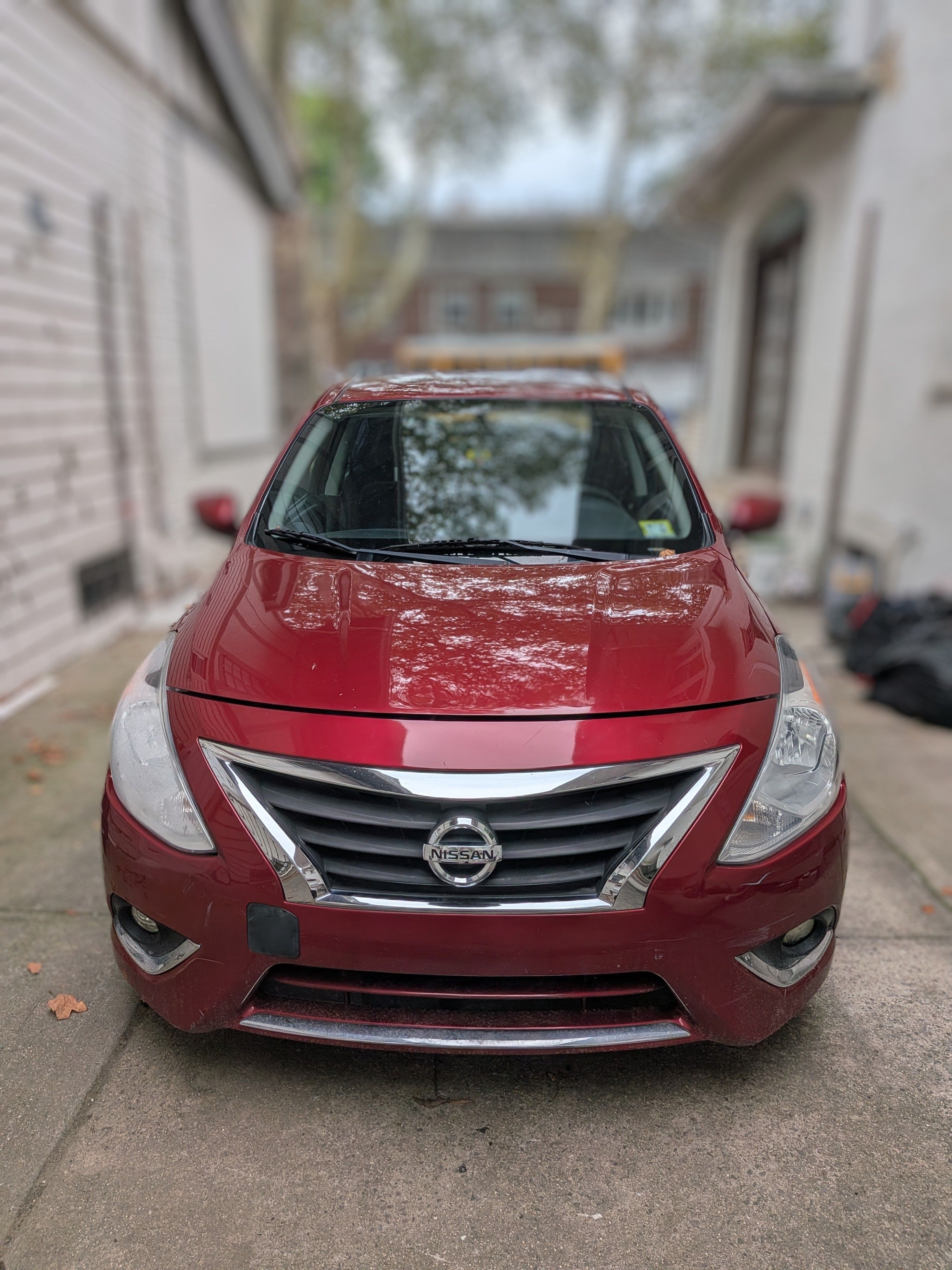 Used 2018 Nissan Versa SV w/ SV Special Edition Package FWD image 9