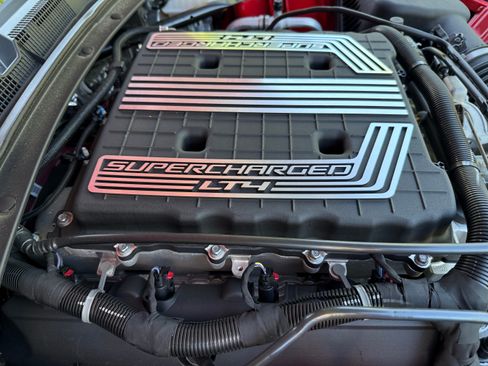 Used 2021 Chevrolet Camaro ZL1 RWD image 30