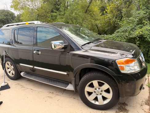 Used 2013 Nissan Armada SL AWD/4WD image 2