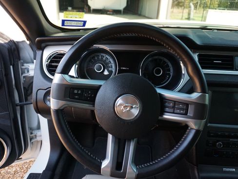 Used 2013 Ford Mustang Premium w/ Electronics Pkg RWD image 14