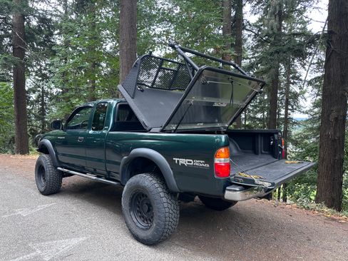 Used 2003 Toyota Tacoma 4x4 Xtracab V6 w/ Convenience Pkg image 11