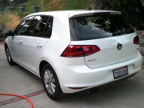 Used 2015 Volkswagen Golf SEL image 4