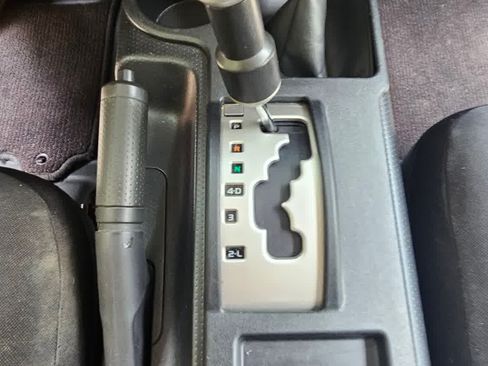Used 2010 Toyota FJ Cruiser 4WD image 18