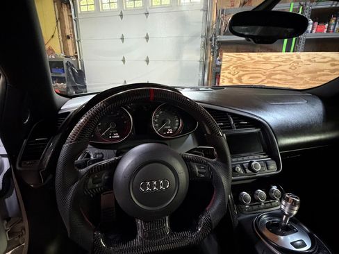 Used 2010 Audi R8 V10 AWD/4WD image 14