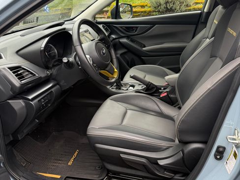 Used 2022 Subaru Crosstrek 2.5i Sport w/ Moonroof Package image 8