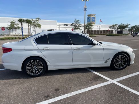 Used 2017 BMW 530i RWD image 9