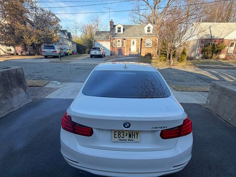 Used 2015 BMW 320i Sedan image 6