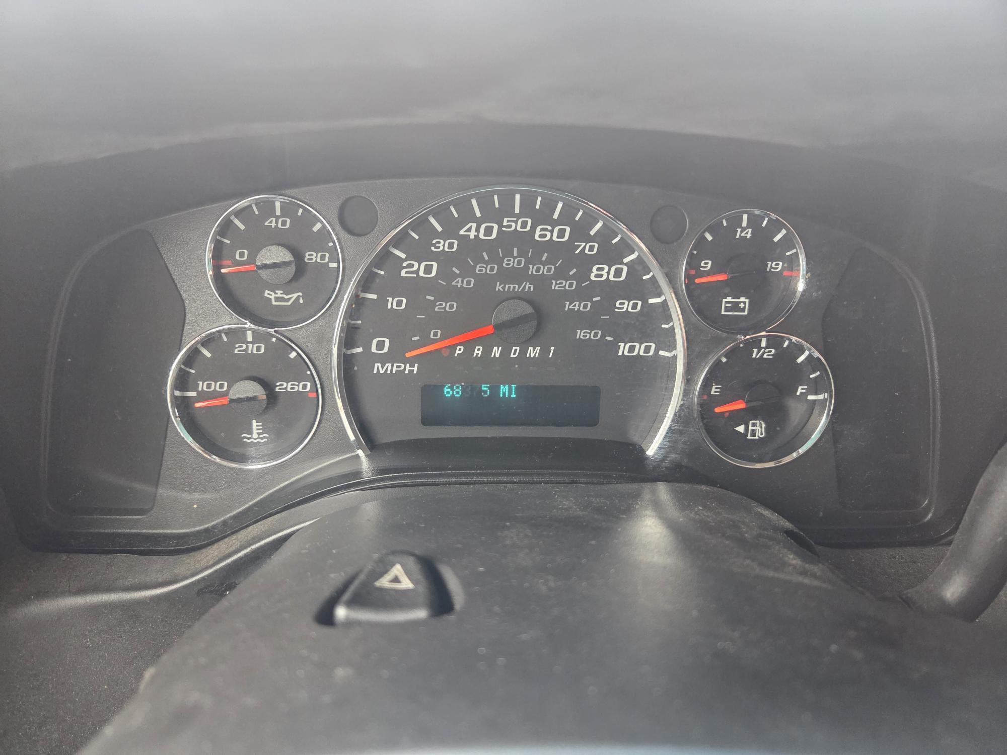 Used 2015 GMC Savana 2500 w/ Chrome Appearance Package RWD image 13