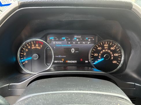 Used 2015 Ford F150 Lariat AWD/4WD image 9