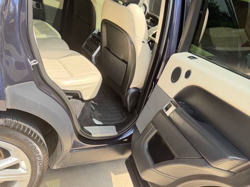Used 2019 Land Rover Range Rover Sport HSE AWD/4WD image 5