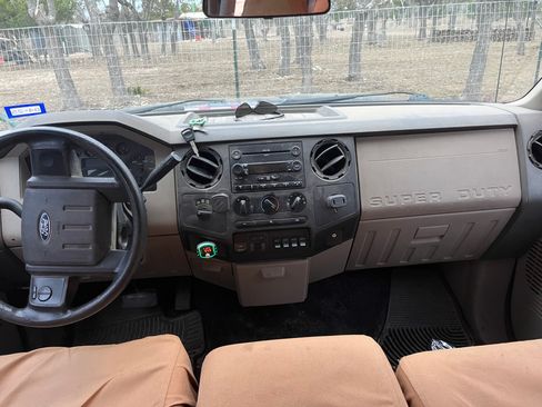 Used 2008 Ford F250 XL image 9