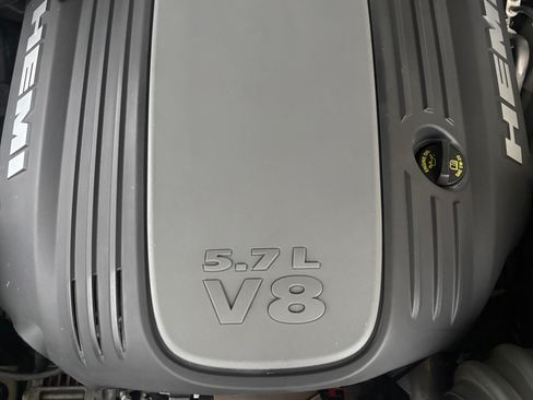 Used 2018 Chrysler 300 S w/ 300S Premium Group image 11