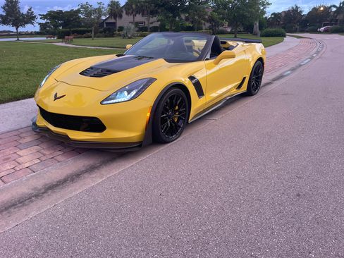 Used 2016 Chevrolet Corvette Z06 w/ 3LZ Preferred Equipment Group RWD image 18