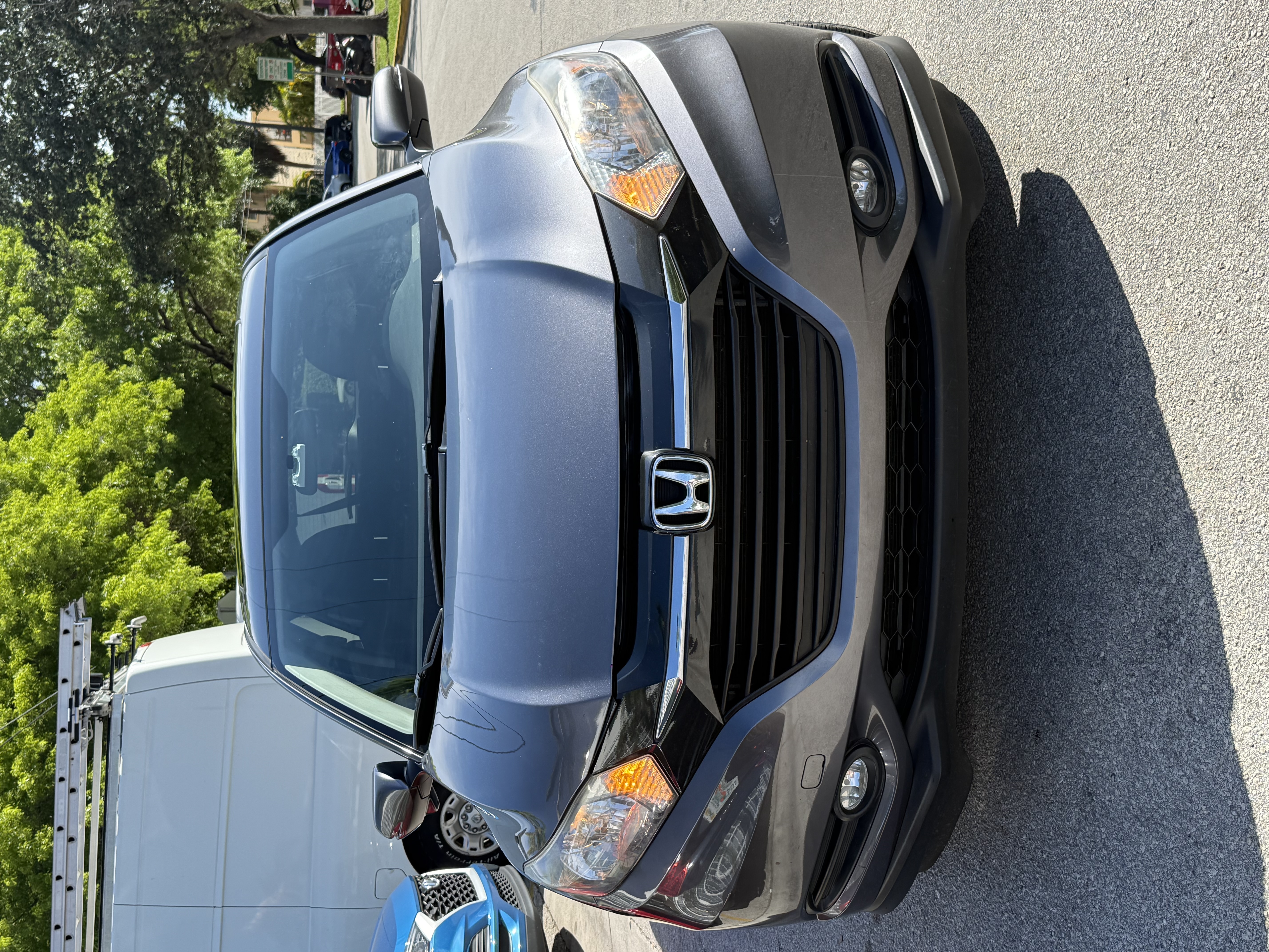 Used 2017 Honda HR-V EX image 2