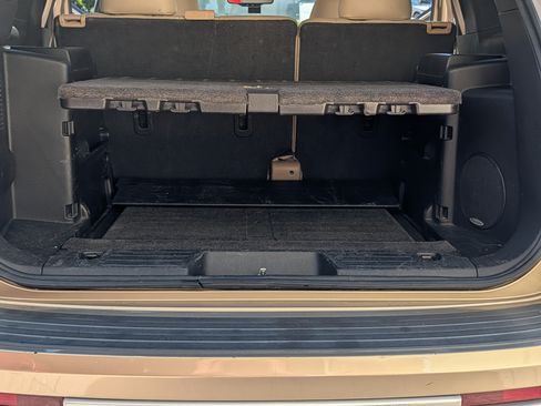 Used 2006 Pontiac Torrent 2WD w/ Preferred Package image 16