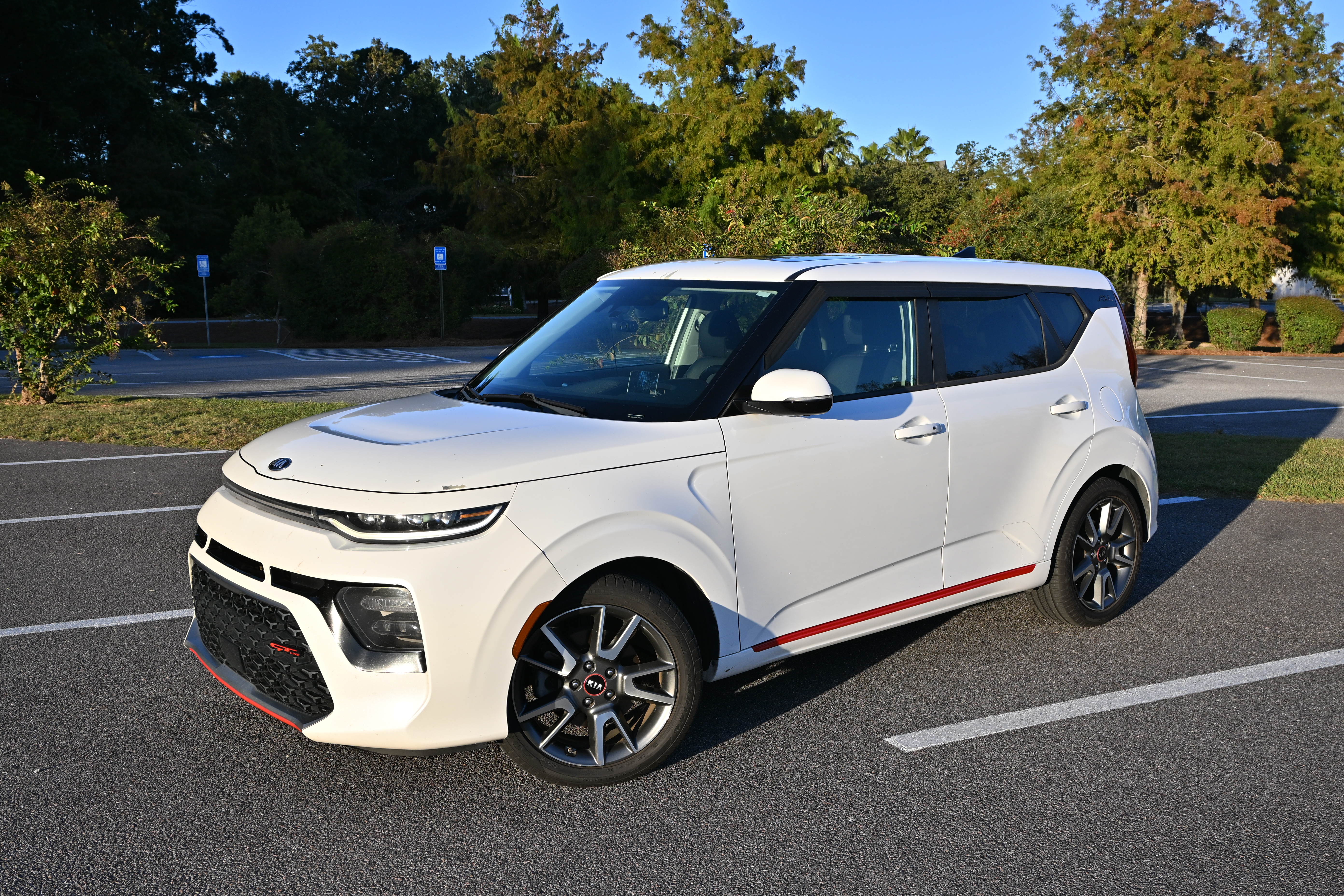 Used 2020 Kia Soul GT-Line Turbo FWD image 1