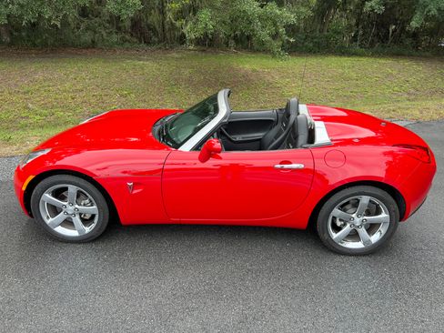 Used 2007 Pontiac Solstice GXP w/ Premium Package image 2