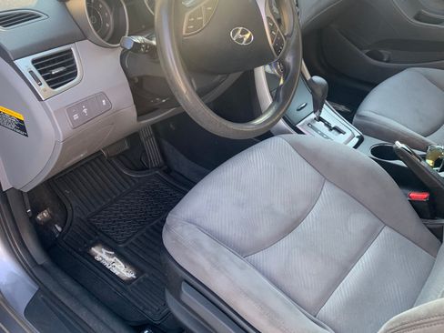 Used 2013 Hyundai Elantra GLS w/ Preferred Pkg FWD image 8