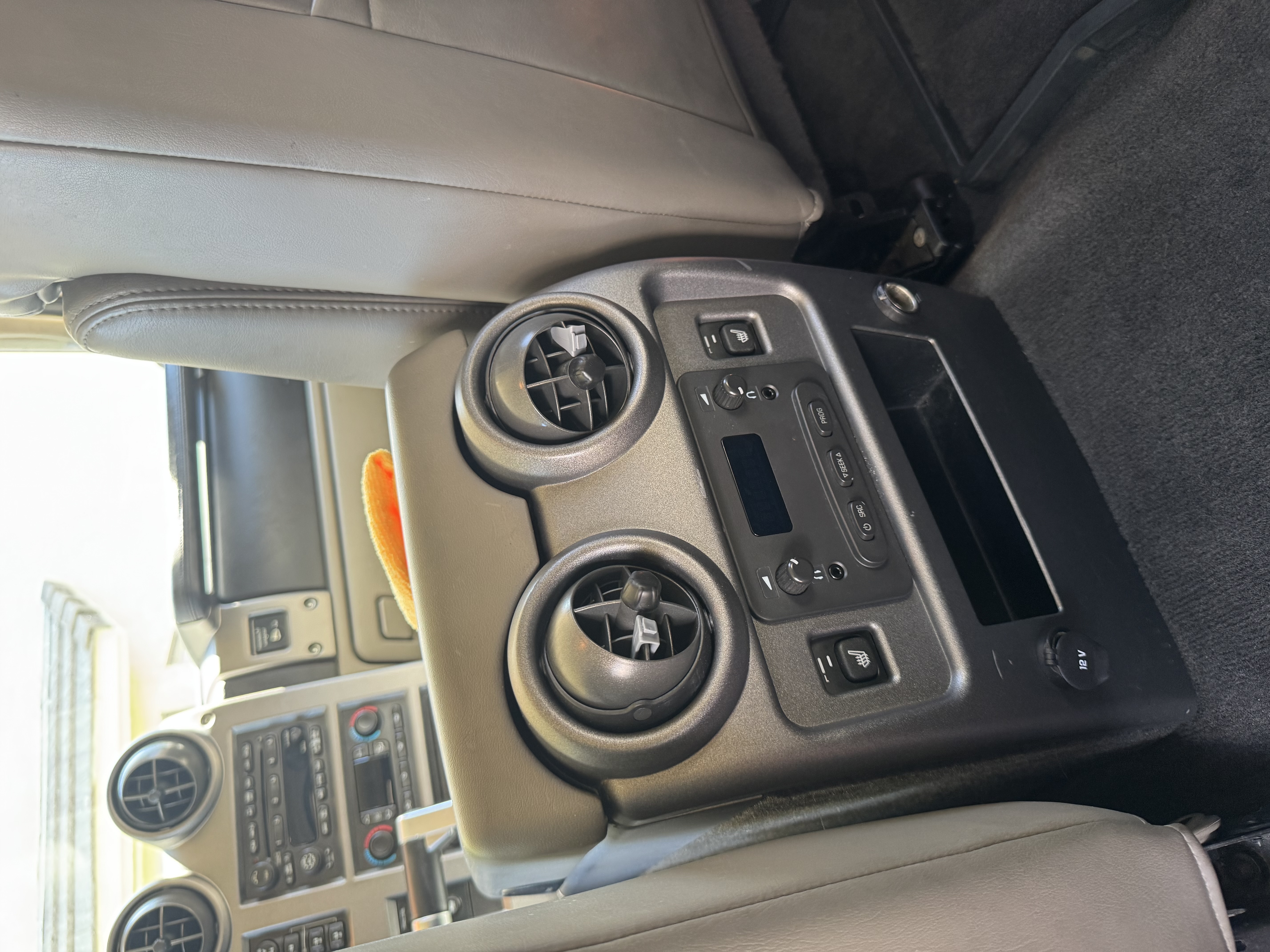 Used 2003 HUMMER H2 w/ Preferred Equipment Group AWD/4WD image 15