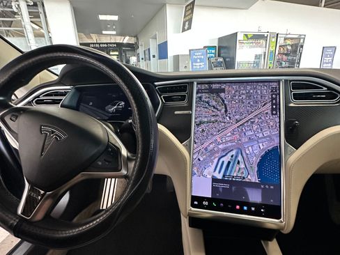 Used 2017 Tesla Model S 75D AWD/4WD image 10