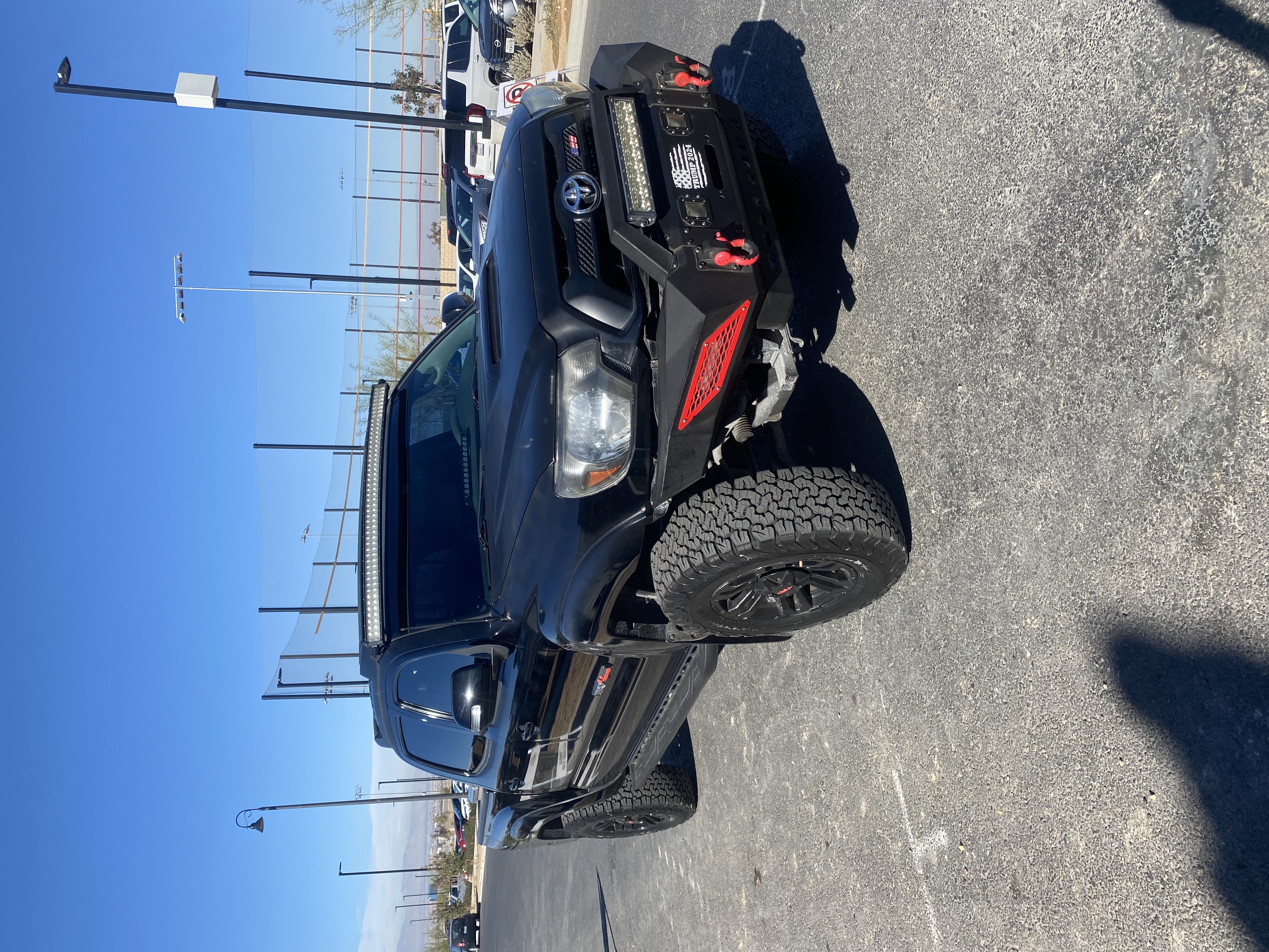 Used 2012 Toyota Tacoma PreRunner w/ TRD Sport Pkg RWD image 1