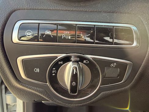 Used 2015 Mercedes-Benz C 400 4MATIC image 17