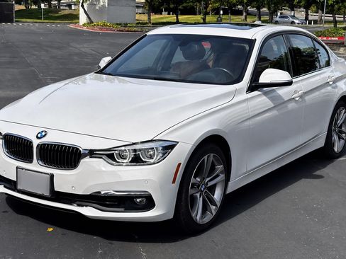 Used 2016 BMW 328i Sedan RWD image 1