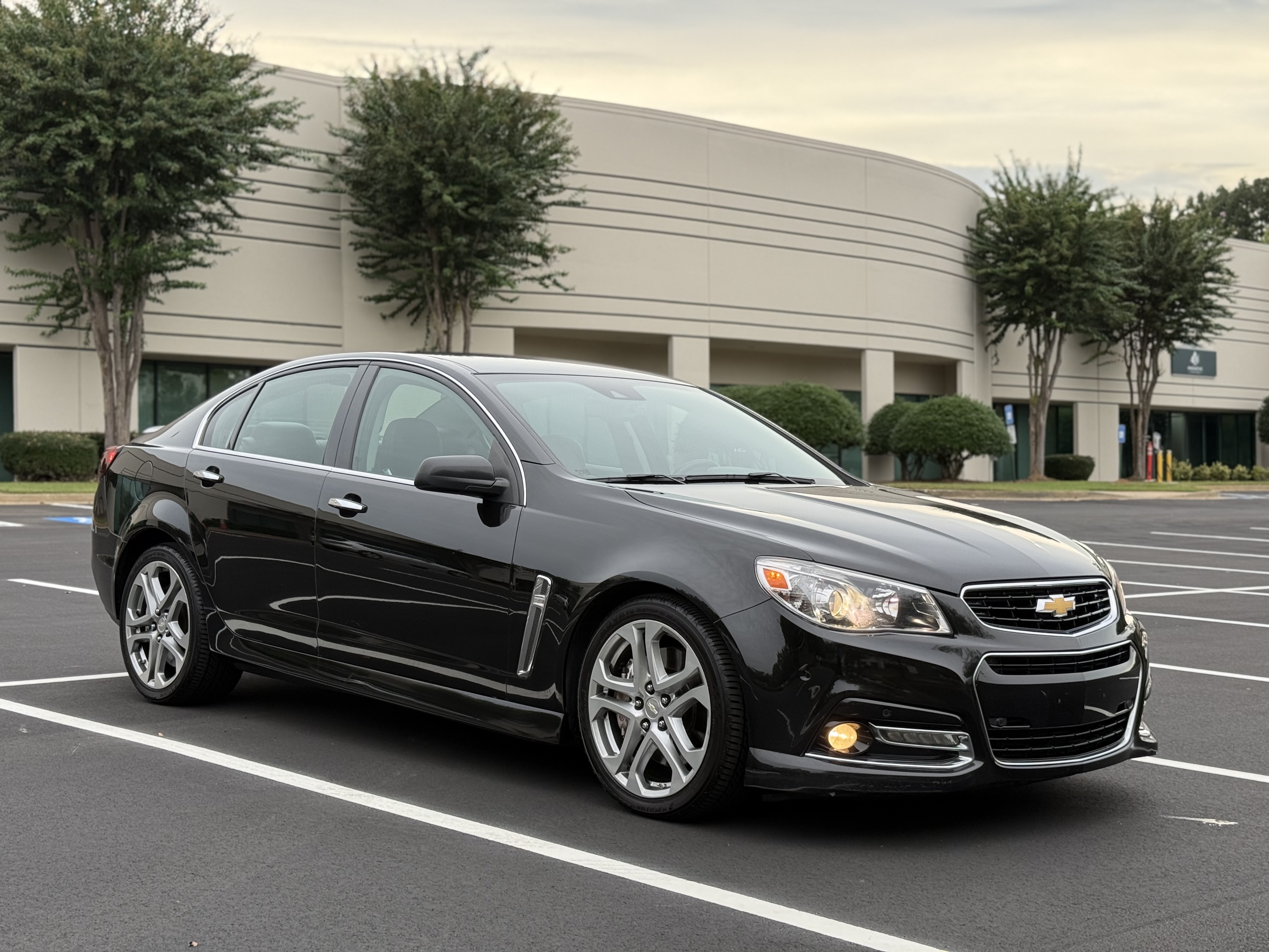 Used 2015 Chevrolet SS RWD image 15