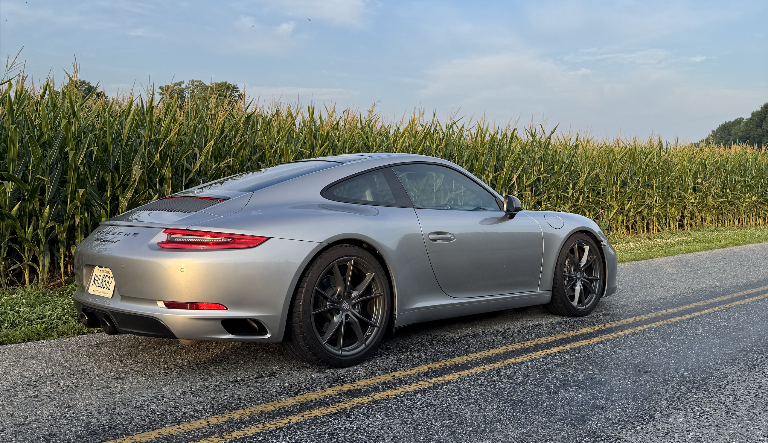 Used 2018 Porsche 911 Carrera T RWD image 8