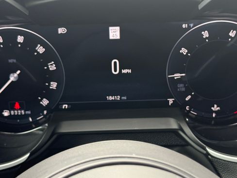 Used 2024 Alfa Romeo Stelvio Veloce image 10