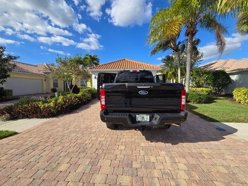 Used 2022 Ford F250 Lariat image 15