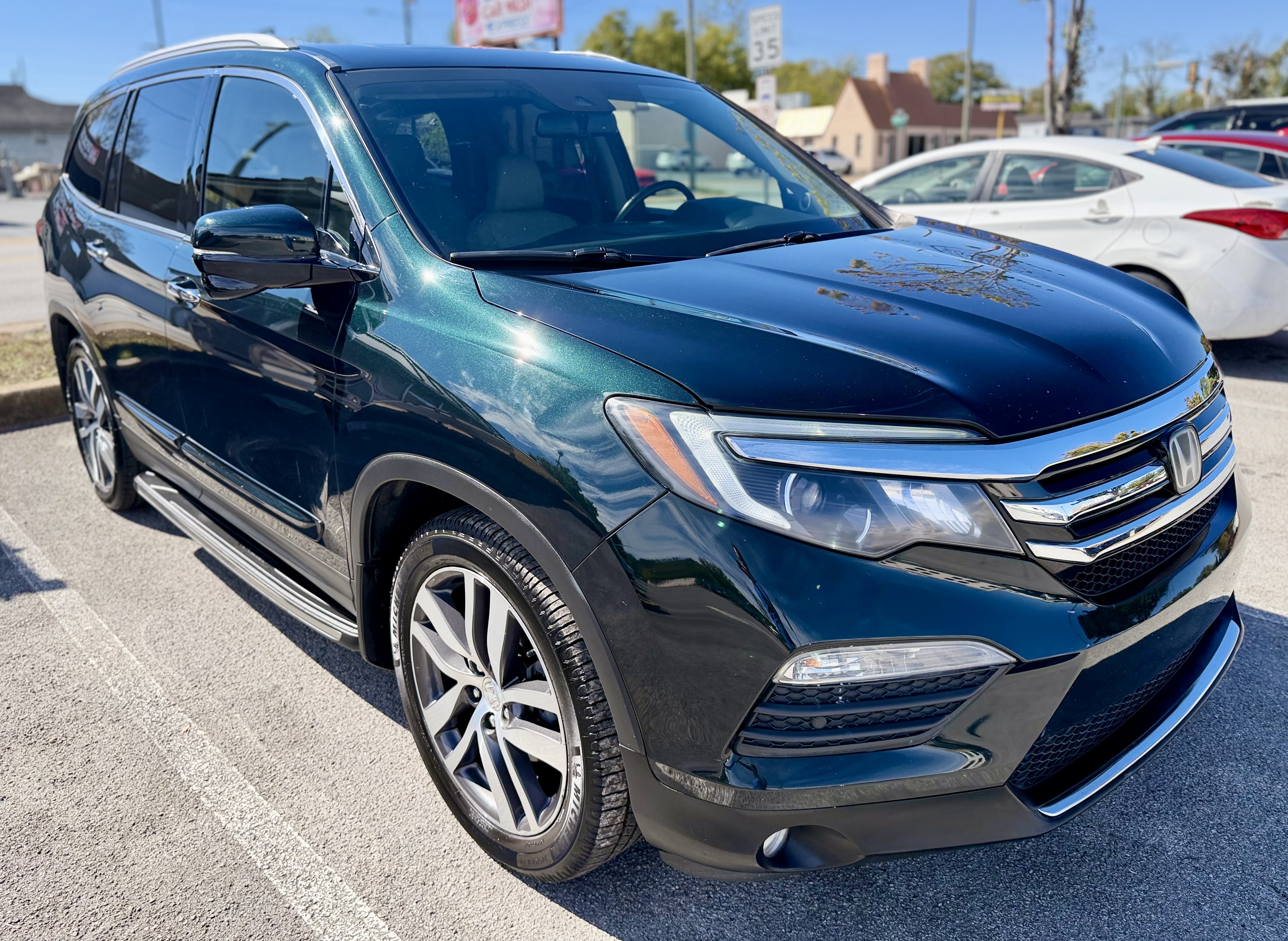 Used 2017 Honda Pilot Touring image 5
