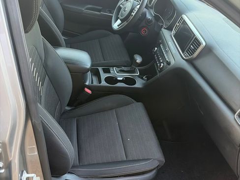 Used 2020 Kia Sportage LX w/ LX Popular Package AWD/4WD image 5