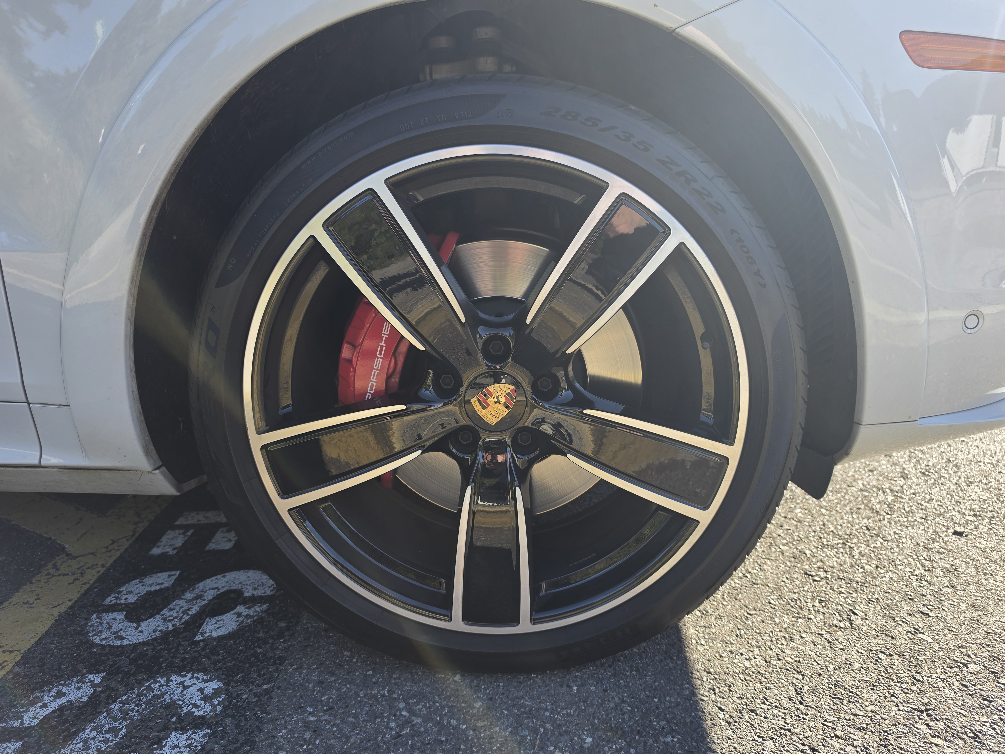 Used 2023 Porsche Cayenne GTS AWD/4WD image 8