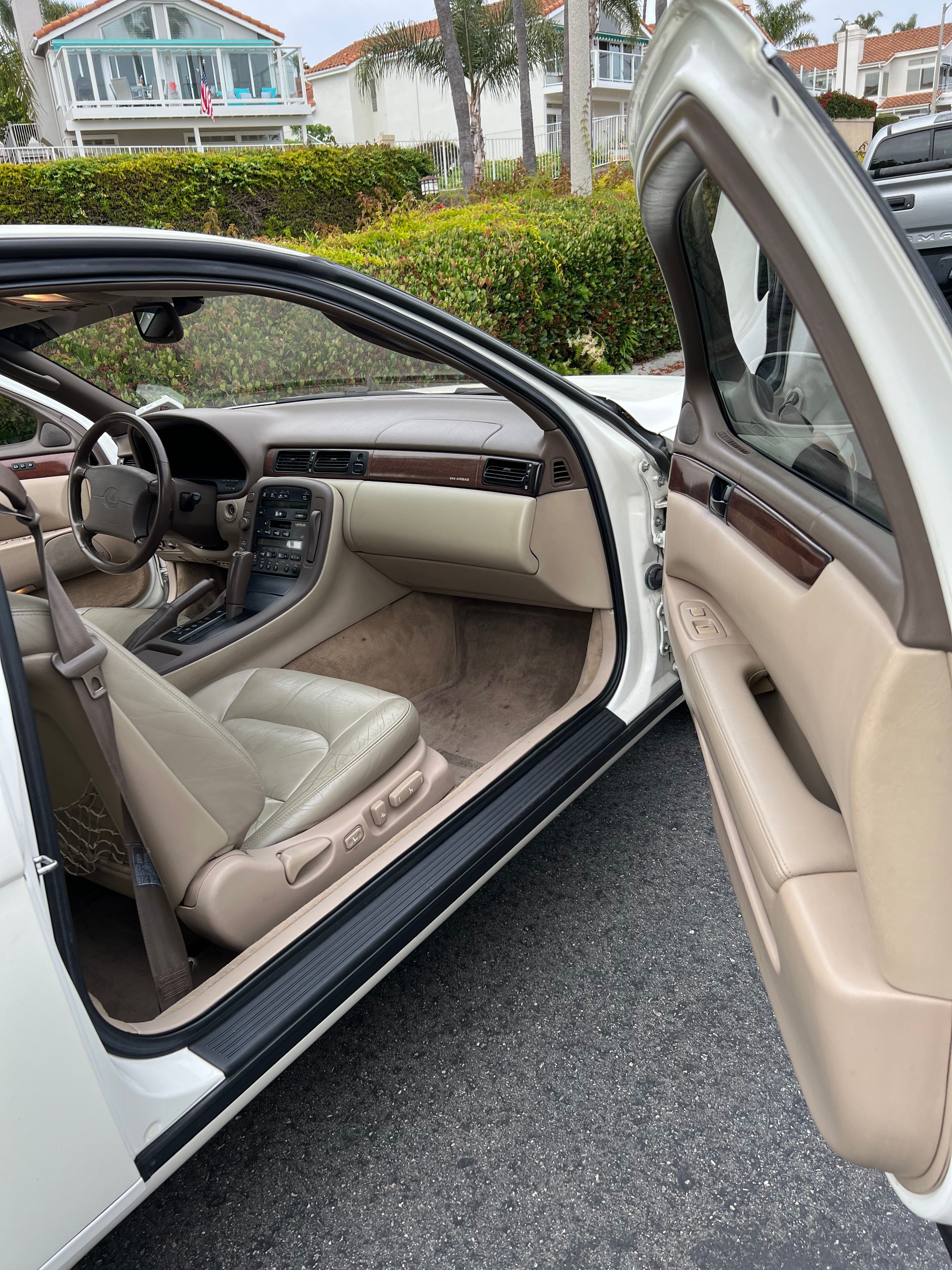 Used 1995 Lexus SC 400 Coupe RWD image 2
