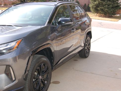 Used 2023 Toyota RAV4 XSE image 5