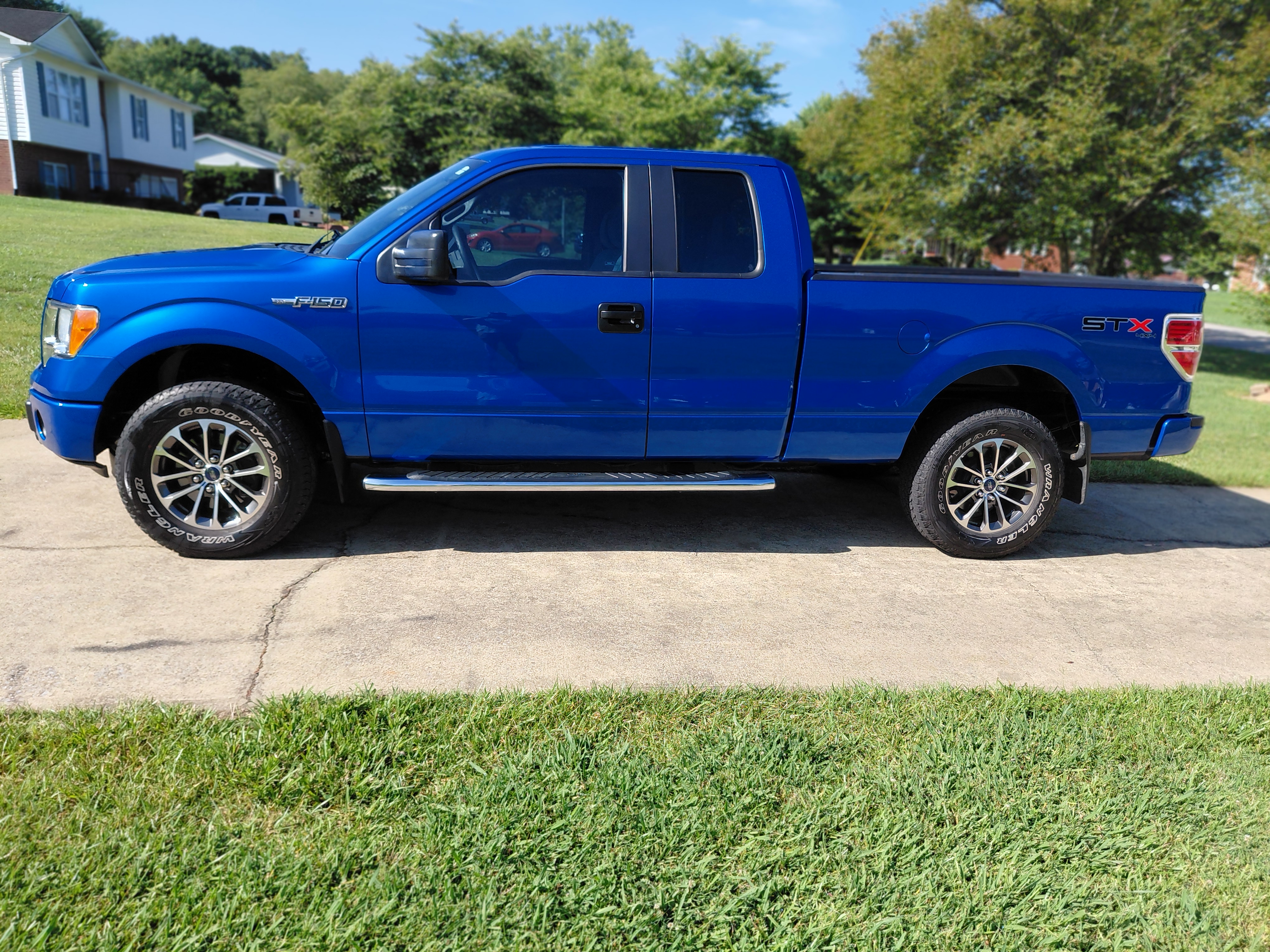 Used 2013 Ford F150 STX w/ Mid Equipment Group AWD/4WD image 11