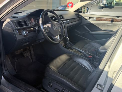 Used 2014 Volkswagen Passat 1.8T SEL Premium image 9