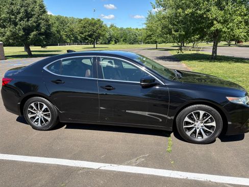 Used 2016 Acura TLX FWD image 6