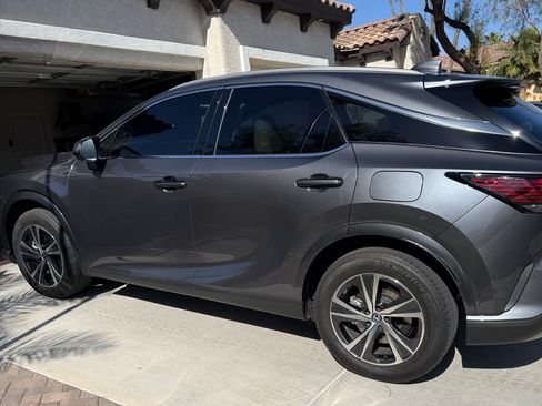 Used 2024 Lexus RX 350h w/ Convenience Package image 4