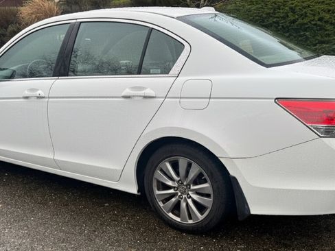 Used 2012 Honda Accord EX-L image 5