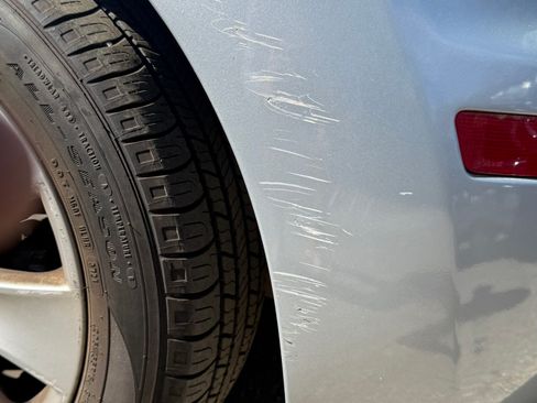 Used 2010 Volkswagen Beetle Convertible image 8