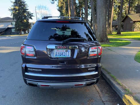 Used 2016 GMC Acadia Denali AWD/4WD image 4