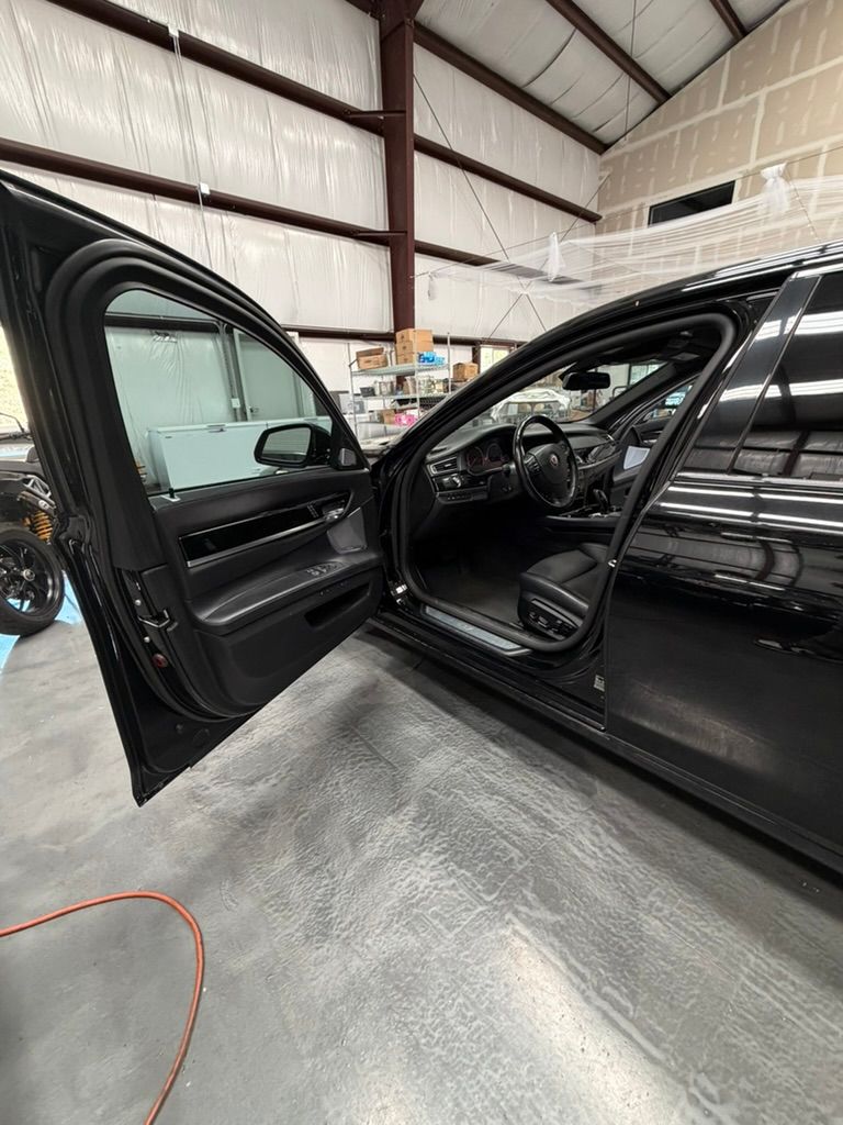 Used 2015 BMW ALPINA B7 RWD image 10
