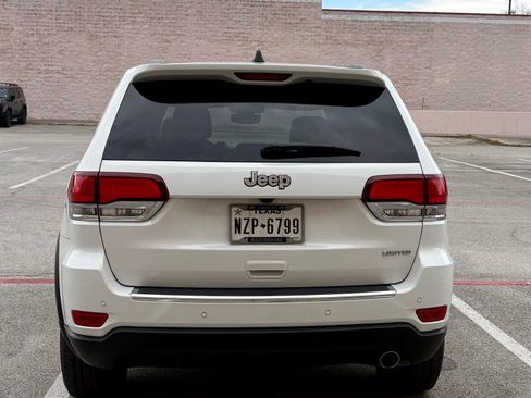Used 2020 Jeep Grand Cherokee Limited w/ Luxury Group II RWD image 16