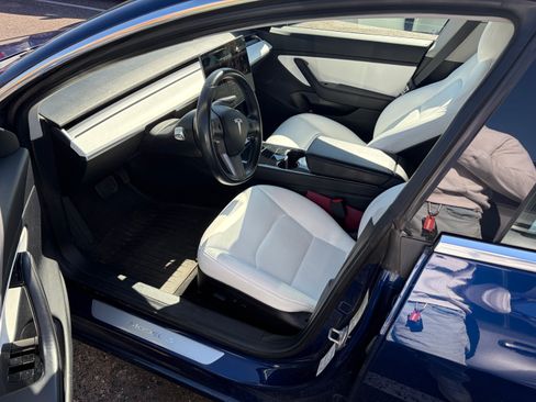 Used 2018 Tesla Model 3 Long Range image 2