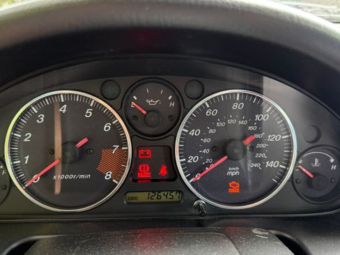 Used 1999 MAZDA MX-5 Miata 10th Anniversary Edition RWD image 7