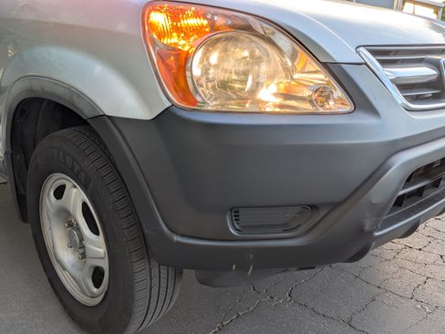 Used 2004 Honda CR-V LX image 2