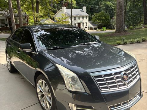 Used 2014 Cadillac XTS Luxury AWD/4WD image 4